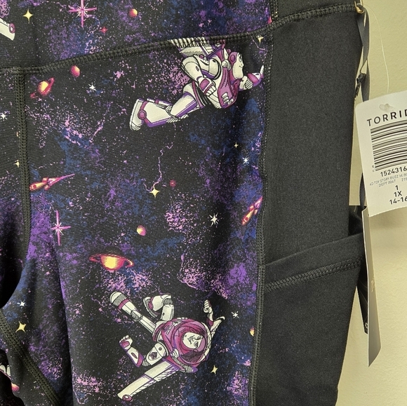 Torrid Disney Pixar Toy Story Buzz Galaxy High Rise Crop Legging Black 1X - Picture 5 of 8